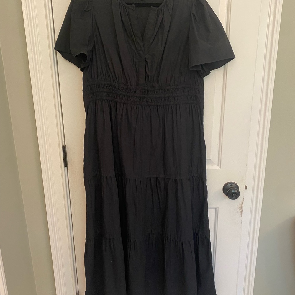 Quince Tiered Black short-sleeved Maxi Dress